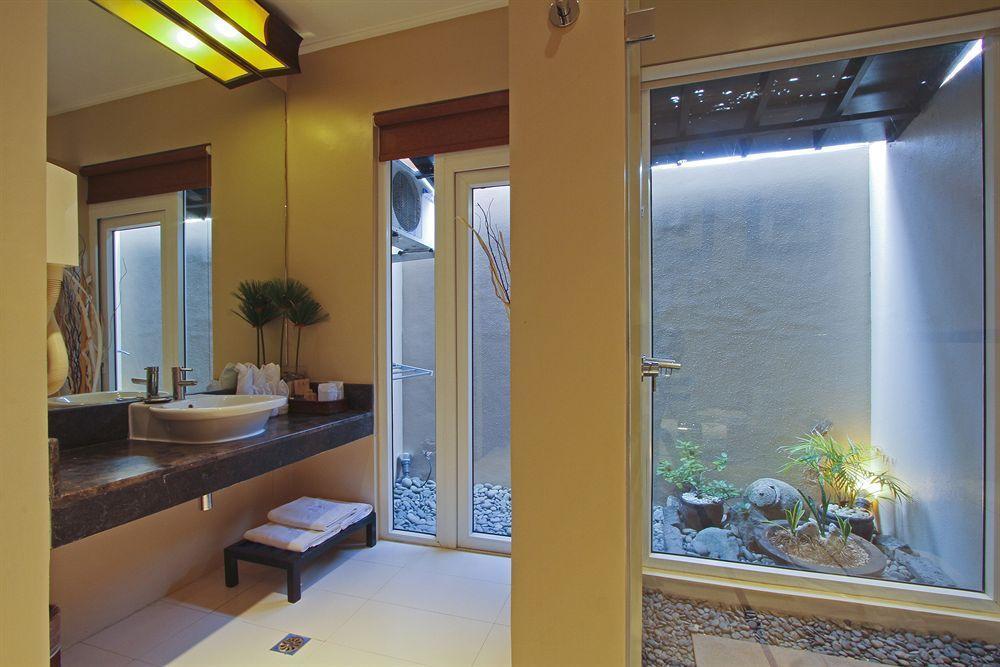 Two Seasons Boracay Resort 4*