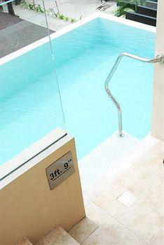 Resort Two Seasons Boracay 4*